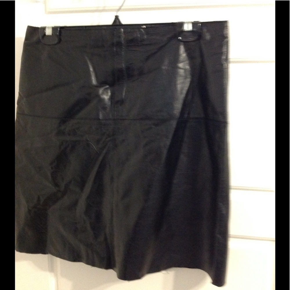 2/$40 GENUINE LEATHER-BANANA REPUBLIC 8